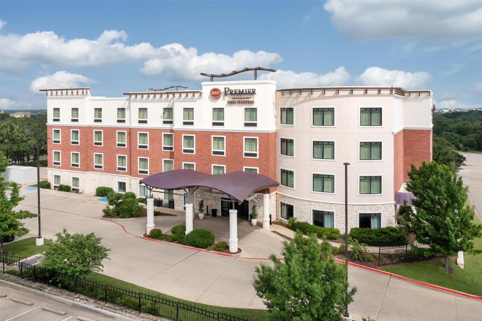 Best Western Premier Crown Chase Inn & Suites Denton Exteriör bild