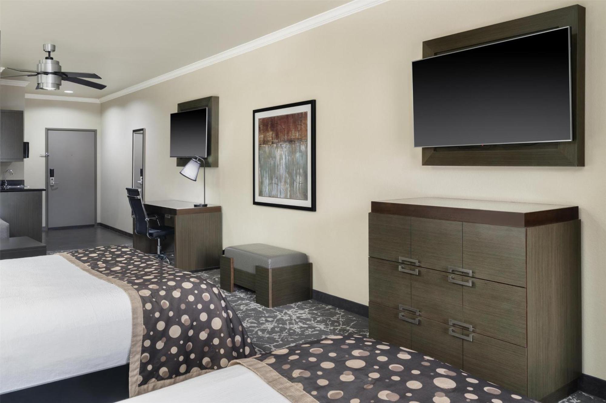 Best Western Premier Crown Chase Inn & Suites Denton Exteriör bild